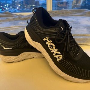 LIKE NEW MENS HOKA SHOES
